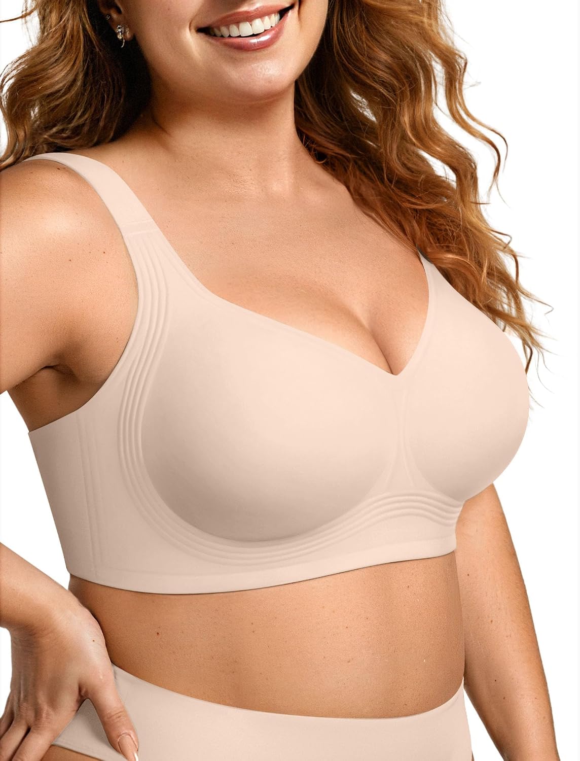 Comfortable wireless bralette for lounging at home