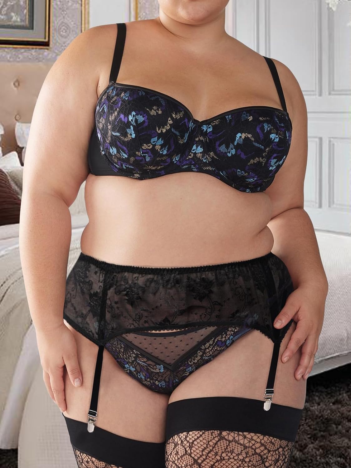 Moon Wood Plus Size Lace Mesh Garter Belt — image 5