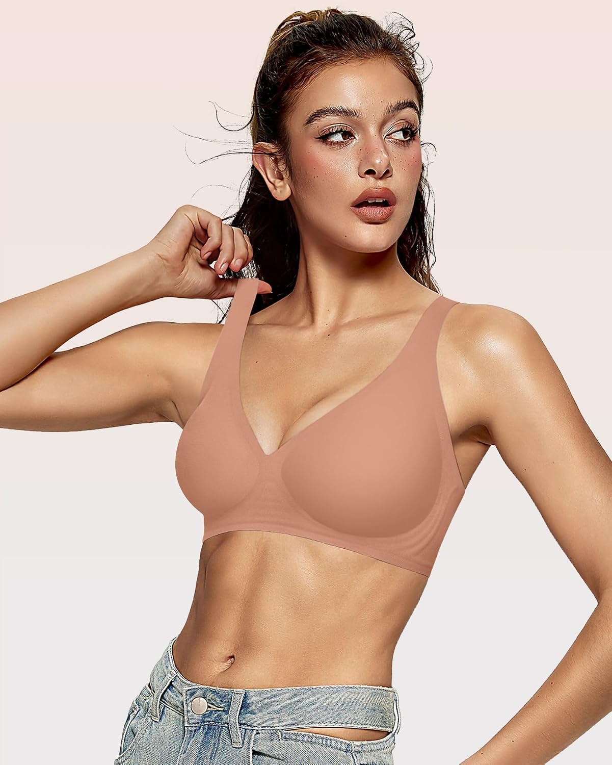 OEAK Women's Wireless Deep V Bralette — image 4