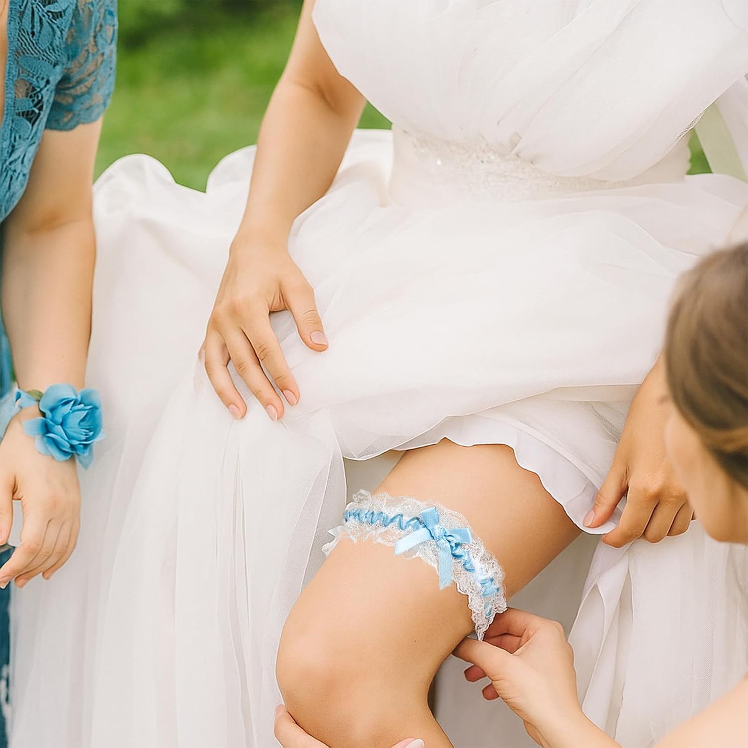 Ouligay Something Blue Lace Wedding Garter — image 5